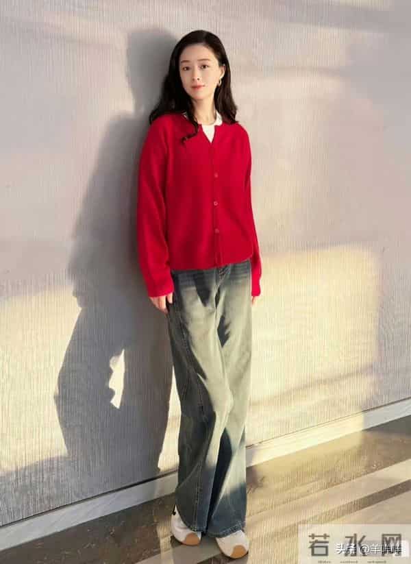 蒋欣的瘦身效果也太惊人了!肉眼可见瘦了超多,身形紧致又利落!