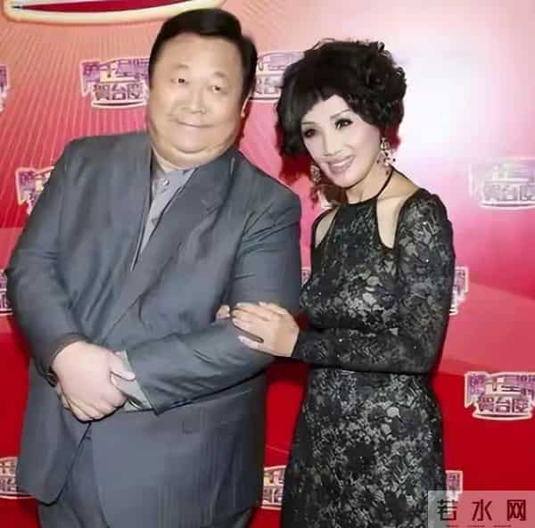 出名后出轨保姆、气死原配，如今77岁的他晚景凄凉，子女与其割席