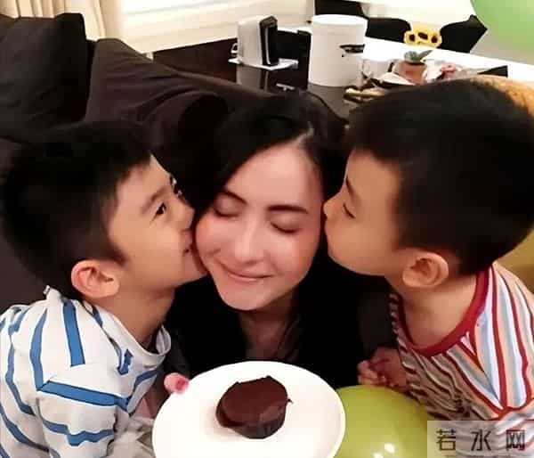 张柏芝现身法院，被索赔四千多万，照片门形象受损，更多隐情曝光