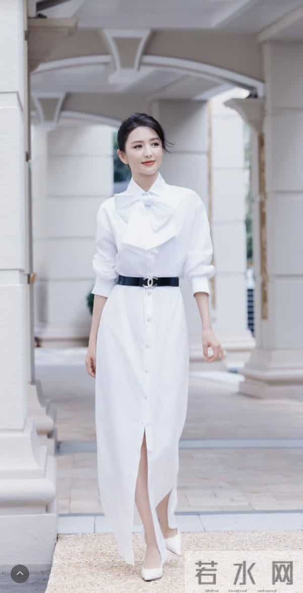 佟丽娅的黑与白