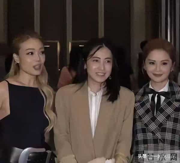 74岁刘銮雄罕露面！步履蹒跚有洁癖，年老后变慈祥，对甘比很依赖