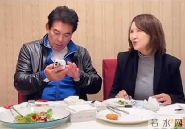 原来早已不是中国籍？事业巅峰远赴美国，被老外抛弃晚年回国