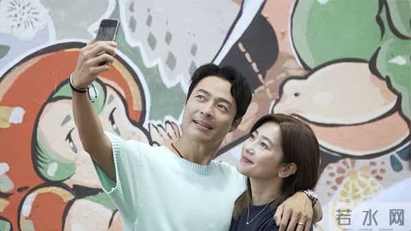 前TVB男星与妻高调放闪!不介意对方曾结婚生子,更视继女为己出