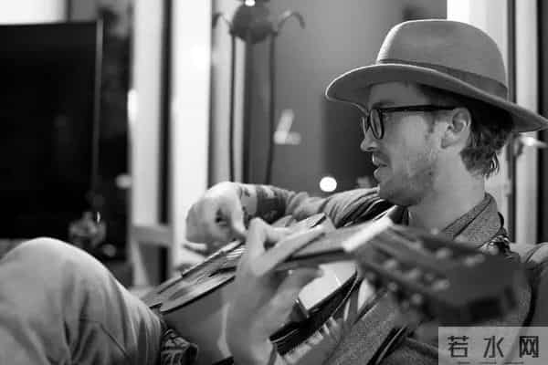 《哈利·波特》“马尔福”时隔15年回归,当年那个坏男孩如今成了这样?