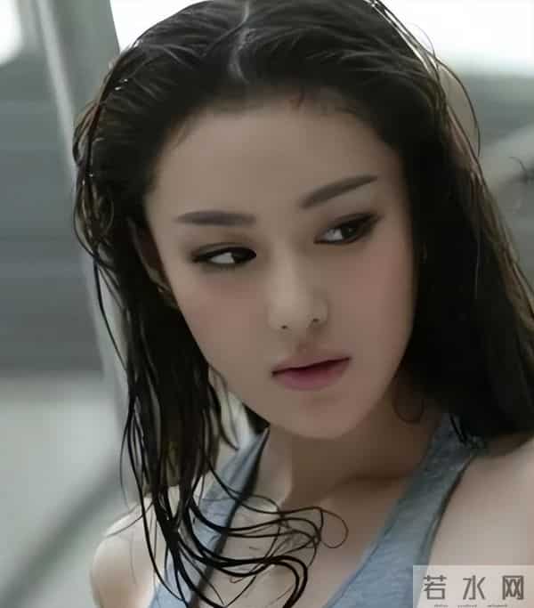 和李晨分手6年后嫁普通人,整个人都变样了,如今活成了人生赢家