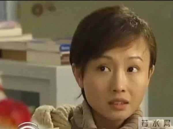 偷鸡不成蚀把米，以为能"毁掉"保剑锋，不料自己先被扒了底朝天