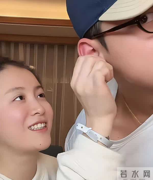 李嘉格自曝主动追求小11岁男友,爽文剧本才刚刚开始,前夫破防?