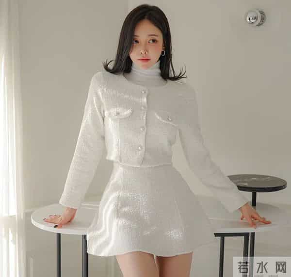 孙允白纱与初雪