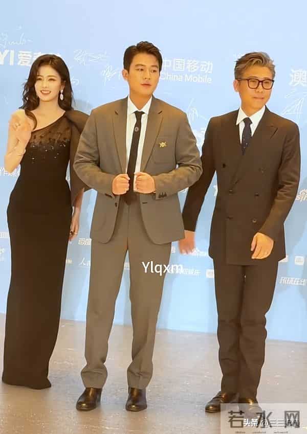 澳门这晚，杨幂罕秀性感，蓝盈莹气场十足，都败给了75岁的刘晓庆