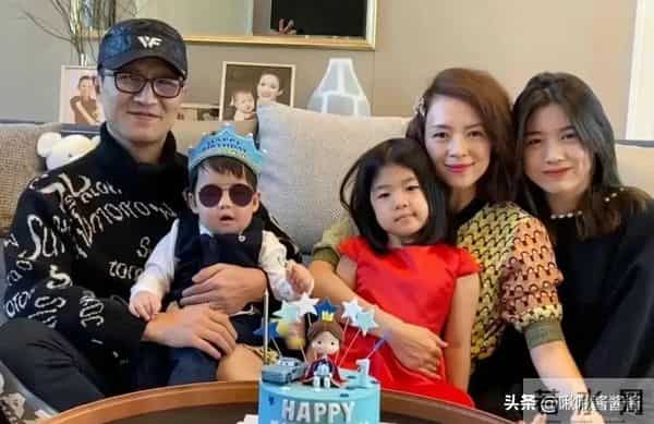 被困20年的葛荟婕破防了！承认放不下汪峰，有割舍不掉的关系