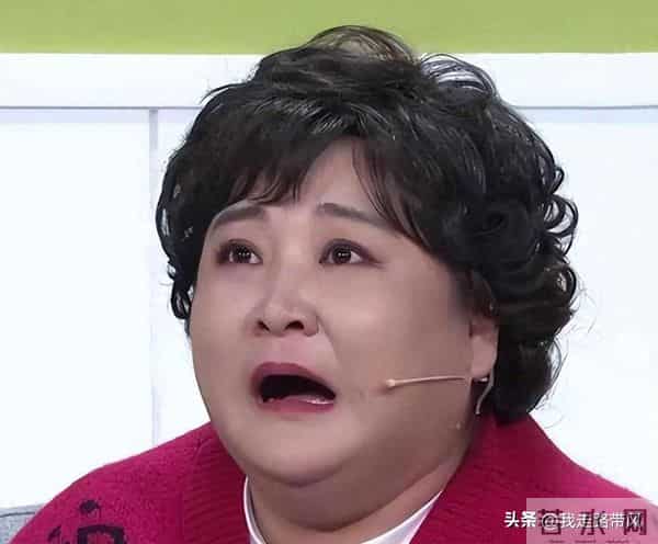 钱赚够了不装了？退出春晚、解散公司，贾玲如今的下场怪不了别人