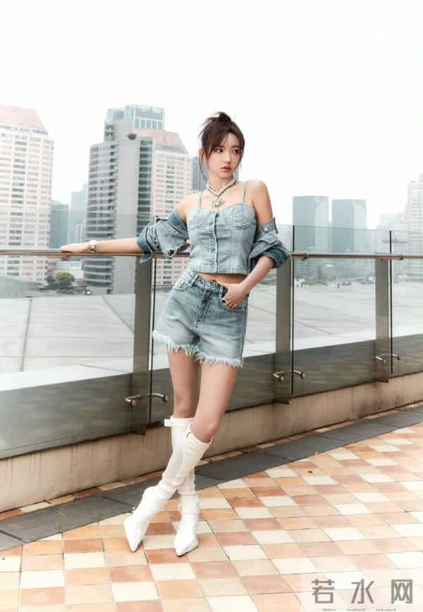 程潇牛仔穿搭大长腿