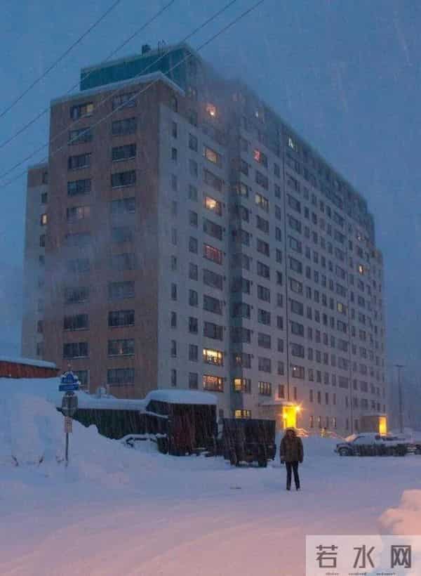 24张活久未见的照片：玛丽莲·梦露因为“招牌”动作被家暴