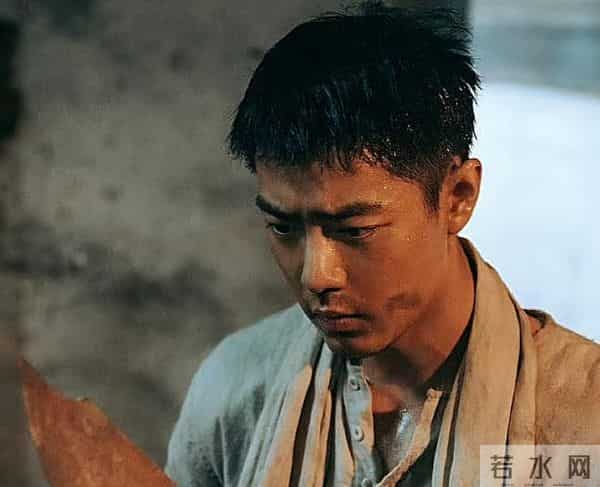 长相,是肖战成为顶流的基石,亦是最大的阻力,郑晓龙说的太对了