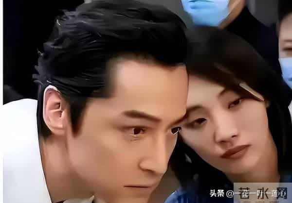 据了解，胡歌结婚三年抱俩娃