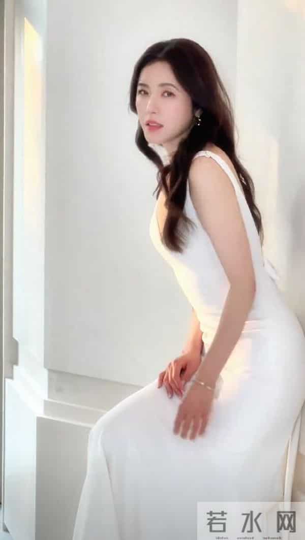 混血基因的弊端出现了,47岁刘烨"老来俏",让儿子诺一的处境尴尬