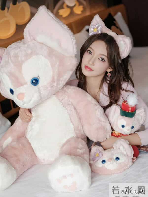 程潇少女感十足,甜美笑容感染力满分