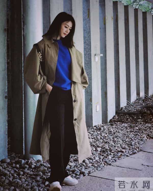 被高圆圆的穿搭惊艳了，衣穿简约，配色大气，46岁尽显优雅气质