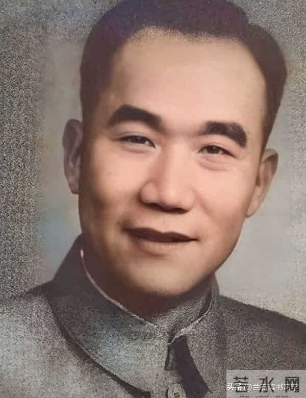 侯耀华:我父亲侯宝林的徒弟,除贾振良、黄铁良,其他都是分配的