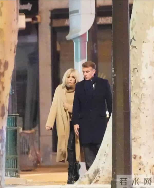 被72岁布丽吉特美到了，从北京到成都，全程踩高跟，少女身材绝了