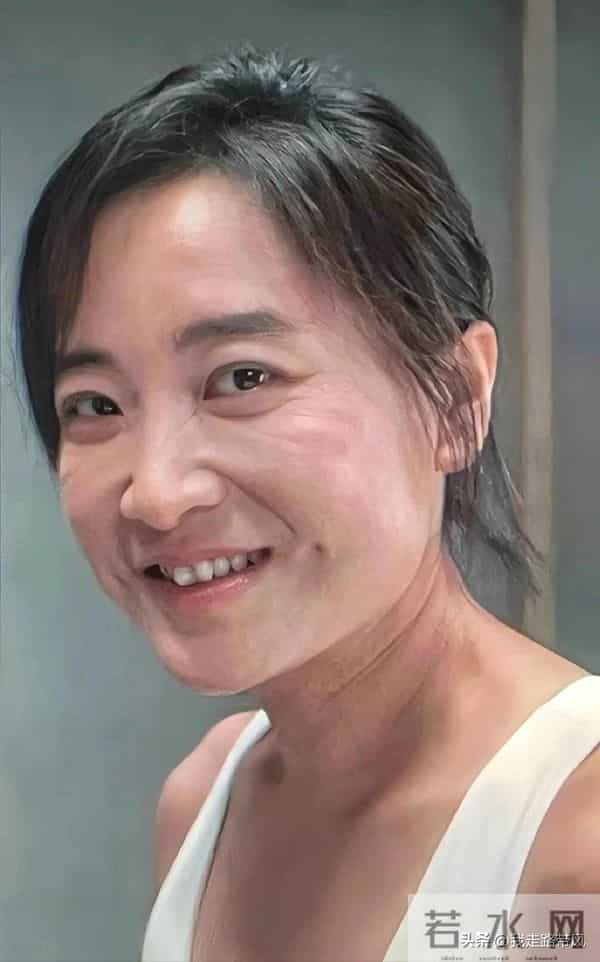 钱赚够了不装了？退出春晚、解散公司，贾玲如今的下场怪不了别人