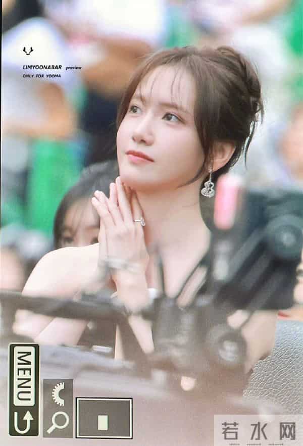 林允儿甜美写真来袭