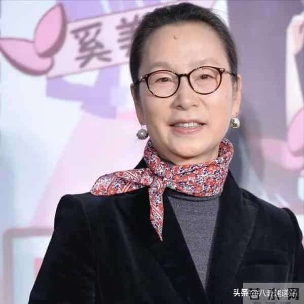 让前夫背上“抛妻弃子”名声,掌掴周迅说好玩 70岁奚美娟晚节不保