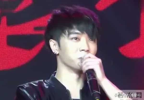 人狂必有祸!“法师”华晨宇口出狂言惹争议,如今遭到“反噬”