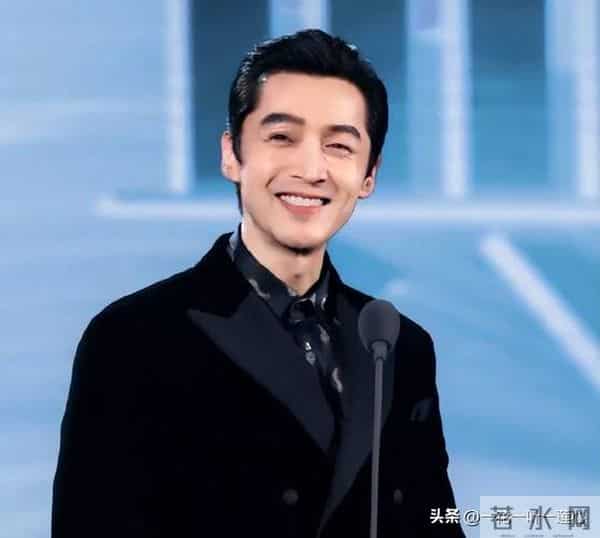 据了解，胡歌结婚三年抱俩娃