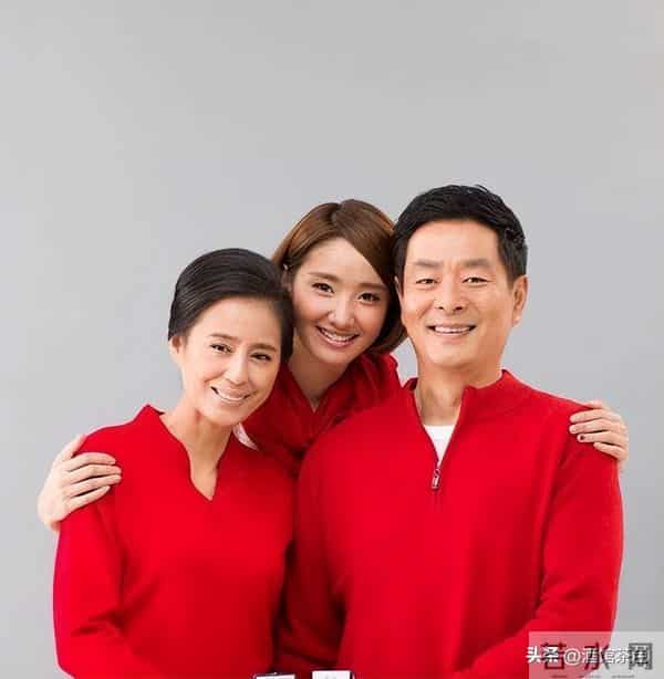 濮存昕现状：72岁不显老，女儿是大公司老板，外孙女开始为他争光