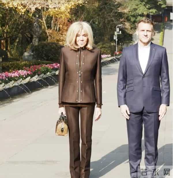 被72岁布丽吉特美到了，从北京到成都，全程踩高跟，少女身材绝了