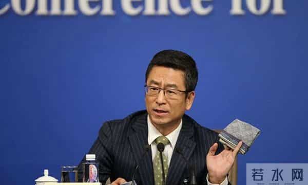 成于嘴败于嘴,从"央视一哥"到"跌落神坛",白岩松活成了"笑话"