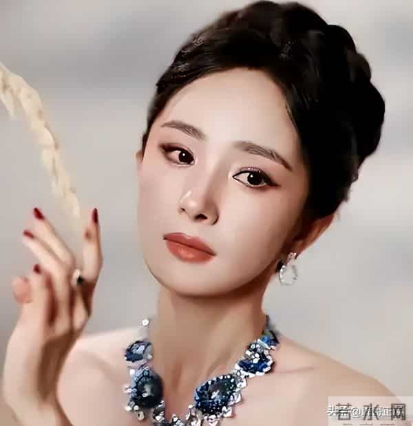 离婚7年，39岁杨幂高调宣布喜讯，成为了前夫“高攀不起”的存在