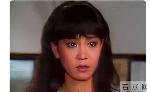 甘做小三45年，赚钱交给原配，为让原配放心去做绝育，女导演为啥