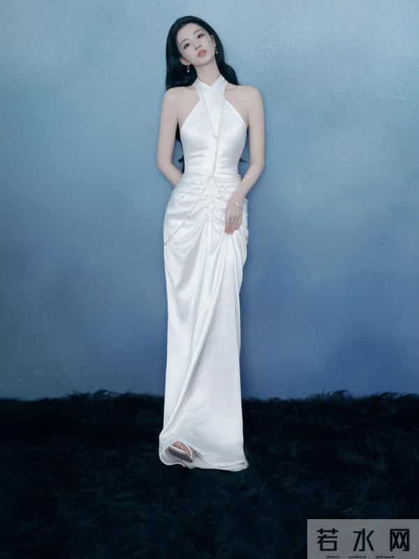 王楚然 白色纯洁挂脖礼服 温柔优雅