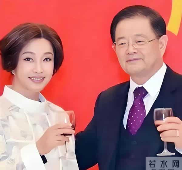 刘晓庆：与妹妹的裂痕，从她嫁给王晓玉就开始了