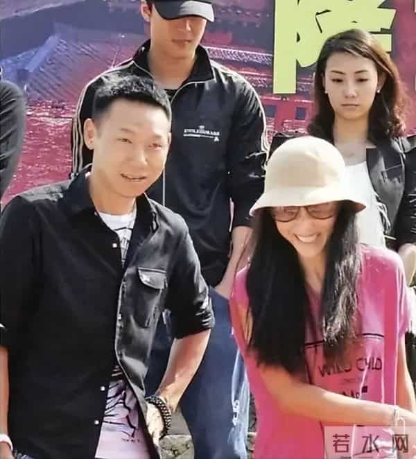 偷鸡不成蚀把米，本想"毁掉"张柏芝，不料自己先被扒了个底朝天