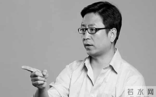 成于嘴败于嘴,从"央视一哥"到"跌落神坛",白岩松活成了"笑话"