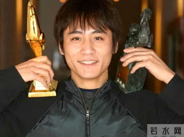 混血基因的弊端出现了,47岁刘烨"老来俏",让儿子诺一的处境尴尬