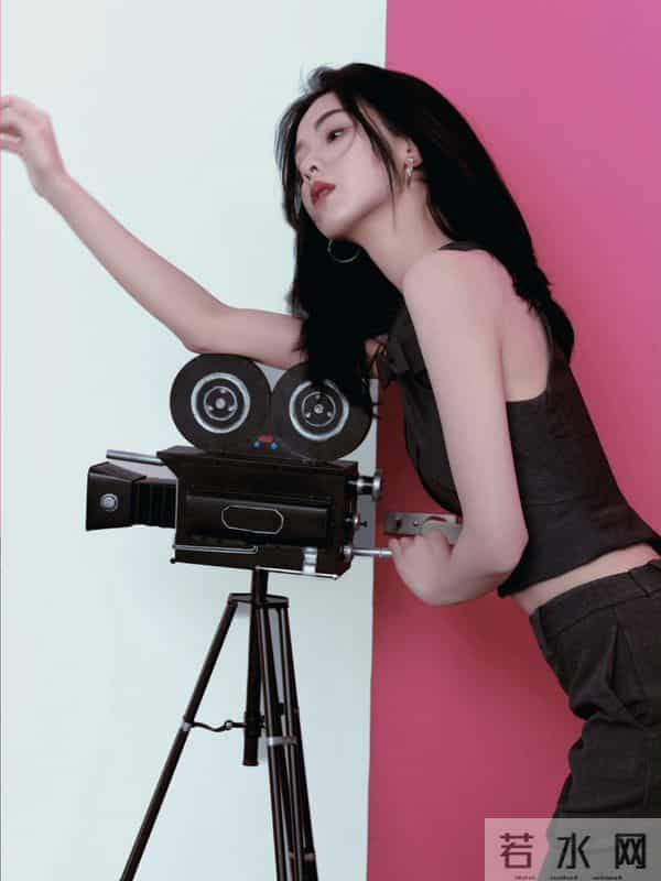 陈都灵小性感小妈级别