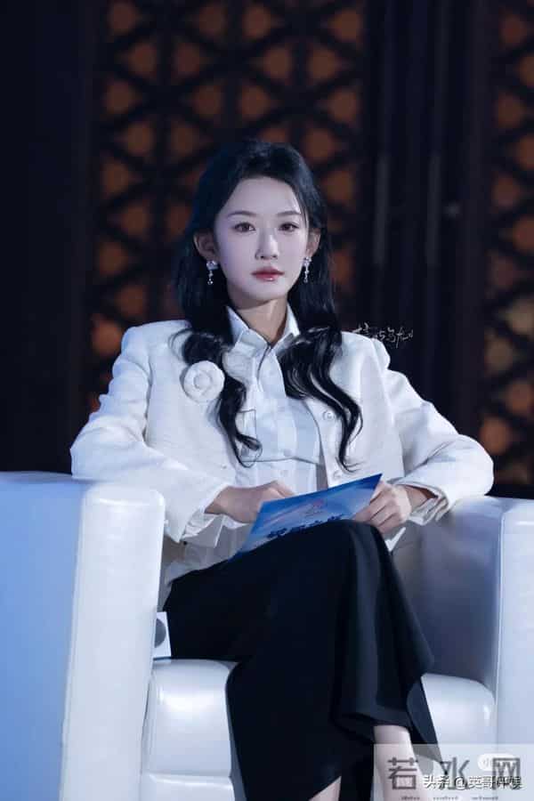 没拿奖又怎样？连续缺席两次短剧盛典的韩雨彤，让短剧圈彻底沉默