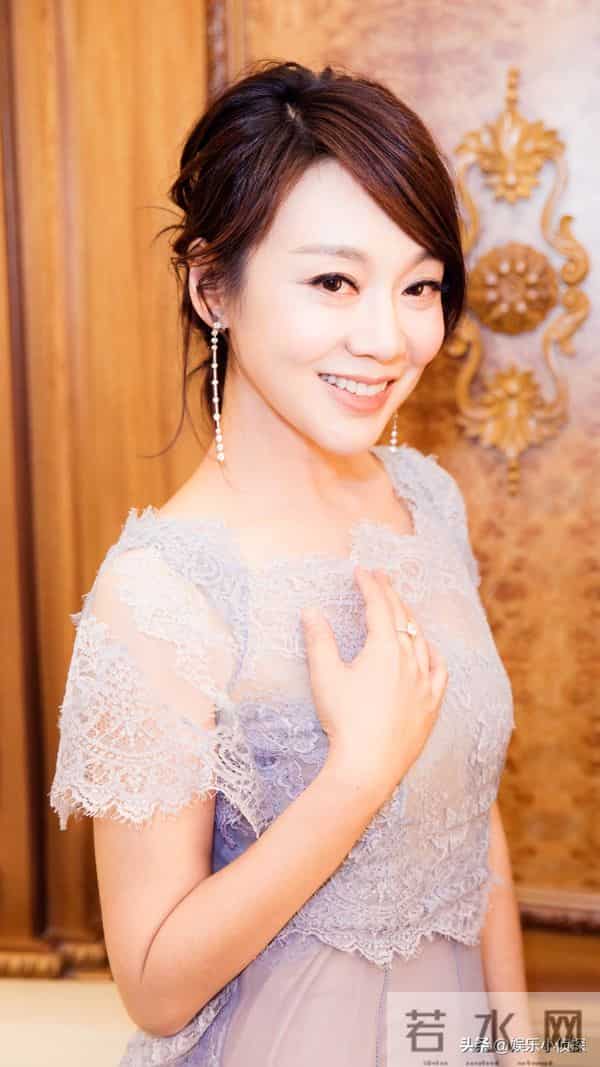 微醺女神“闫妮”高清美图