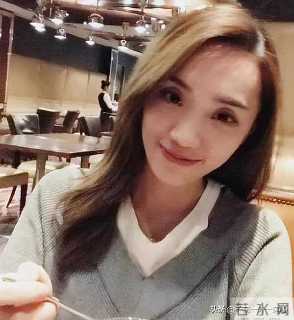 据了解，胡歌结婚三年抱俩娃