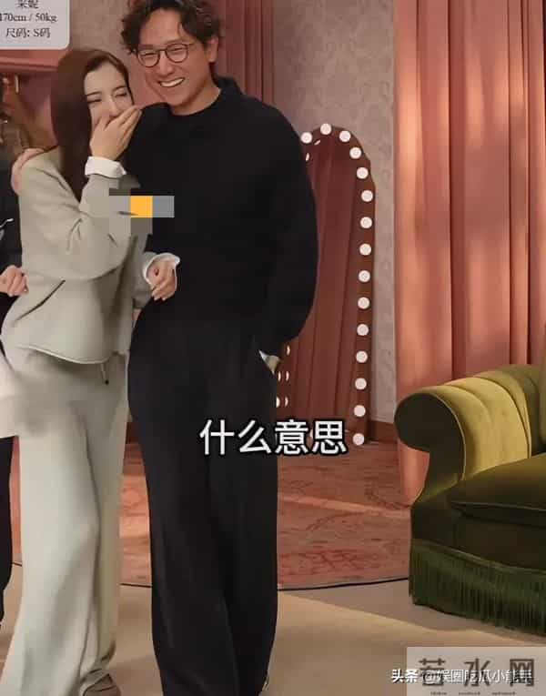 施伯雄凌晨探班吴千语，助阵她直播带货，两人直播间秀恩爱好甜蜜