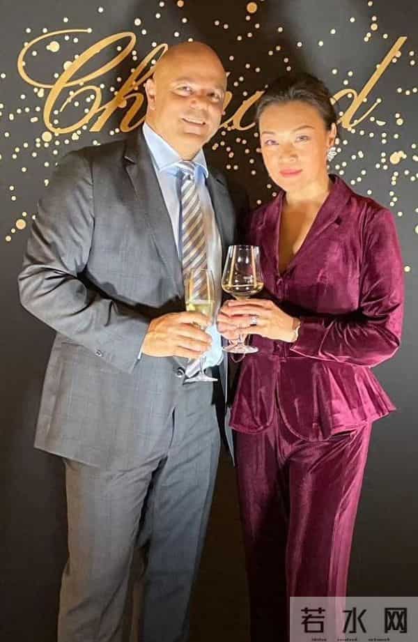 离开黄小茂后，她嫁给老外富豪，如今住瑞士豪宅，尽享天伦之乐