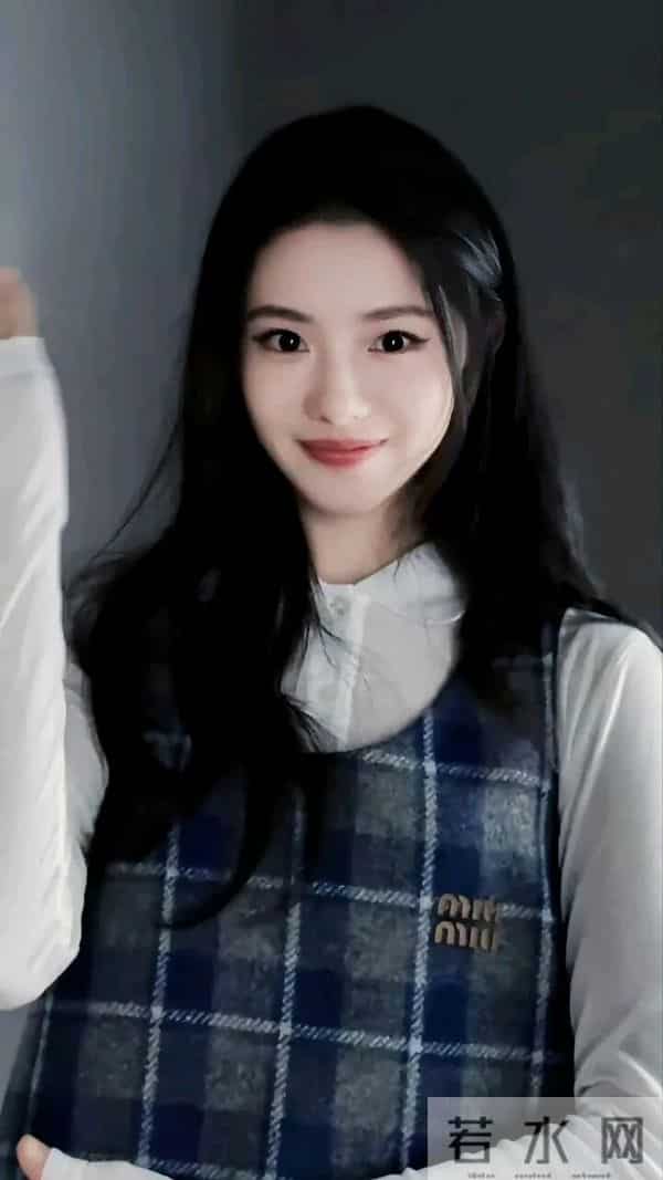 刘浩存这张脸,真的看100遍都不腻呀!