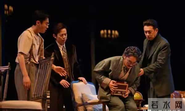 何炅黄磊话剧杀疯了!《向往的生活》后再合体,舞台封神看哭全场