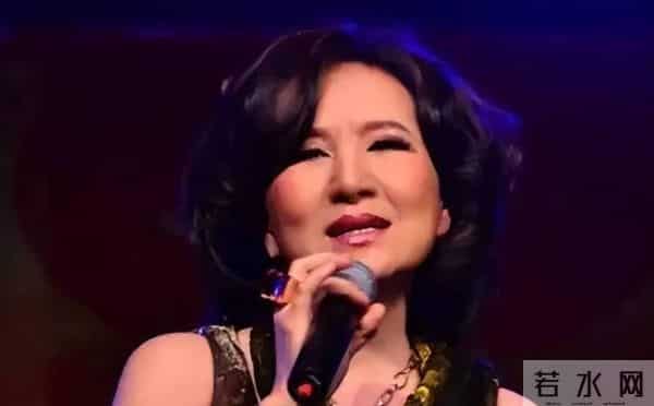 原来早已不是中国籍？事业巅峰远赴美国，被老外抛弃晚年回国