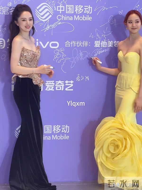 澳门这晚，杨幂罕秀性感，蓝盈莹气场十足，都败给了75岁的刘晓庆