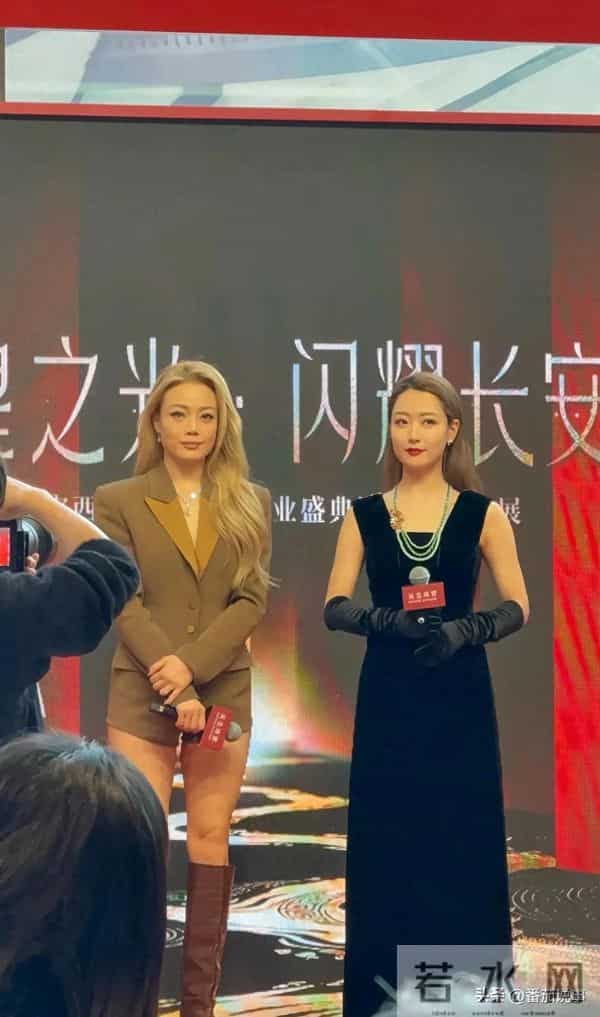 39岁白冰西安亮相美上热搜！难怪连胡歌都说她太美不敢直视